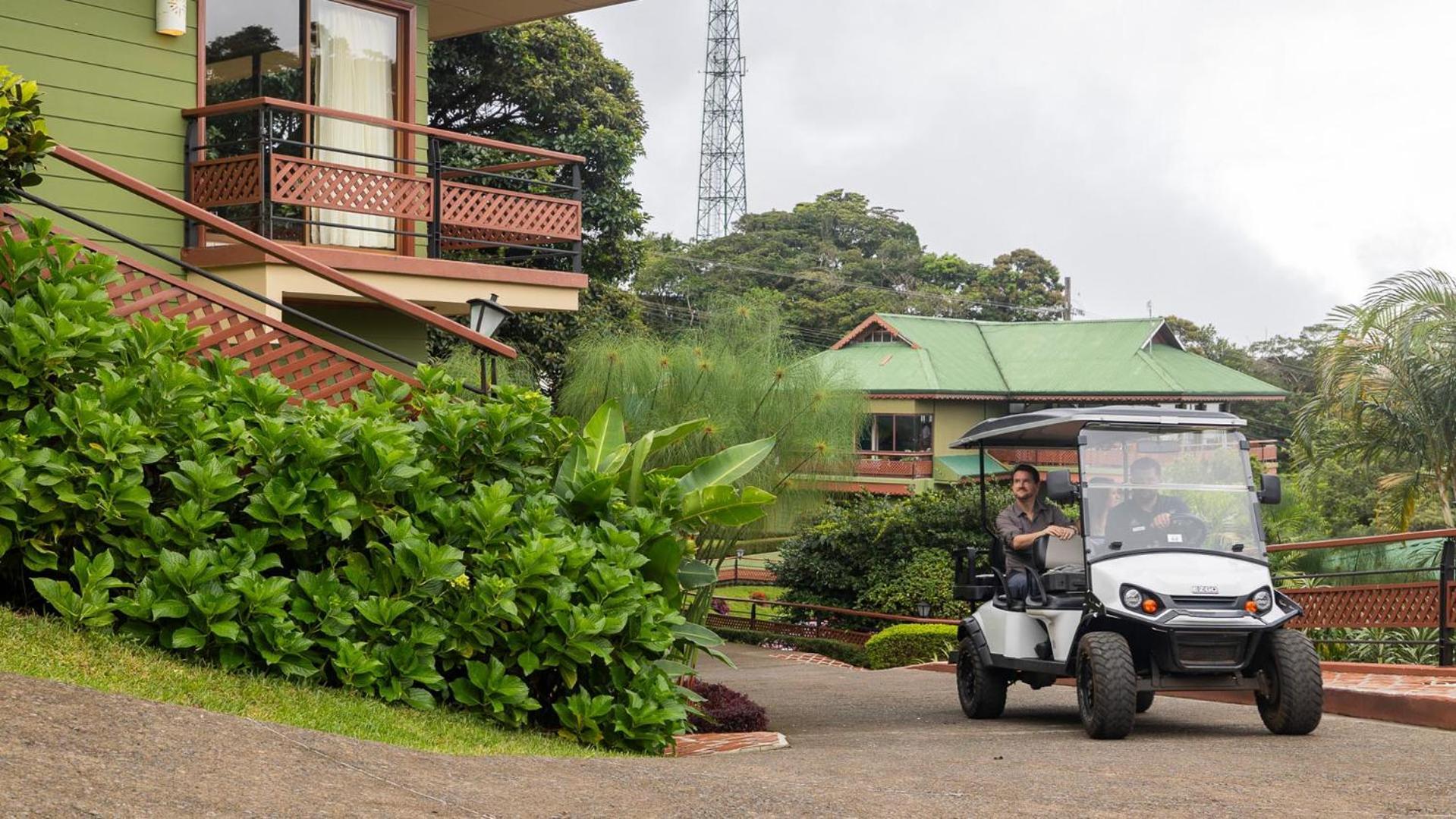 Ficus Sunset Suites Monteverde Exterior photo