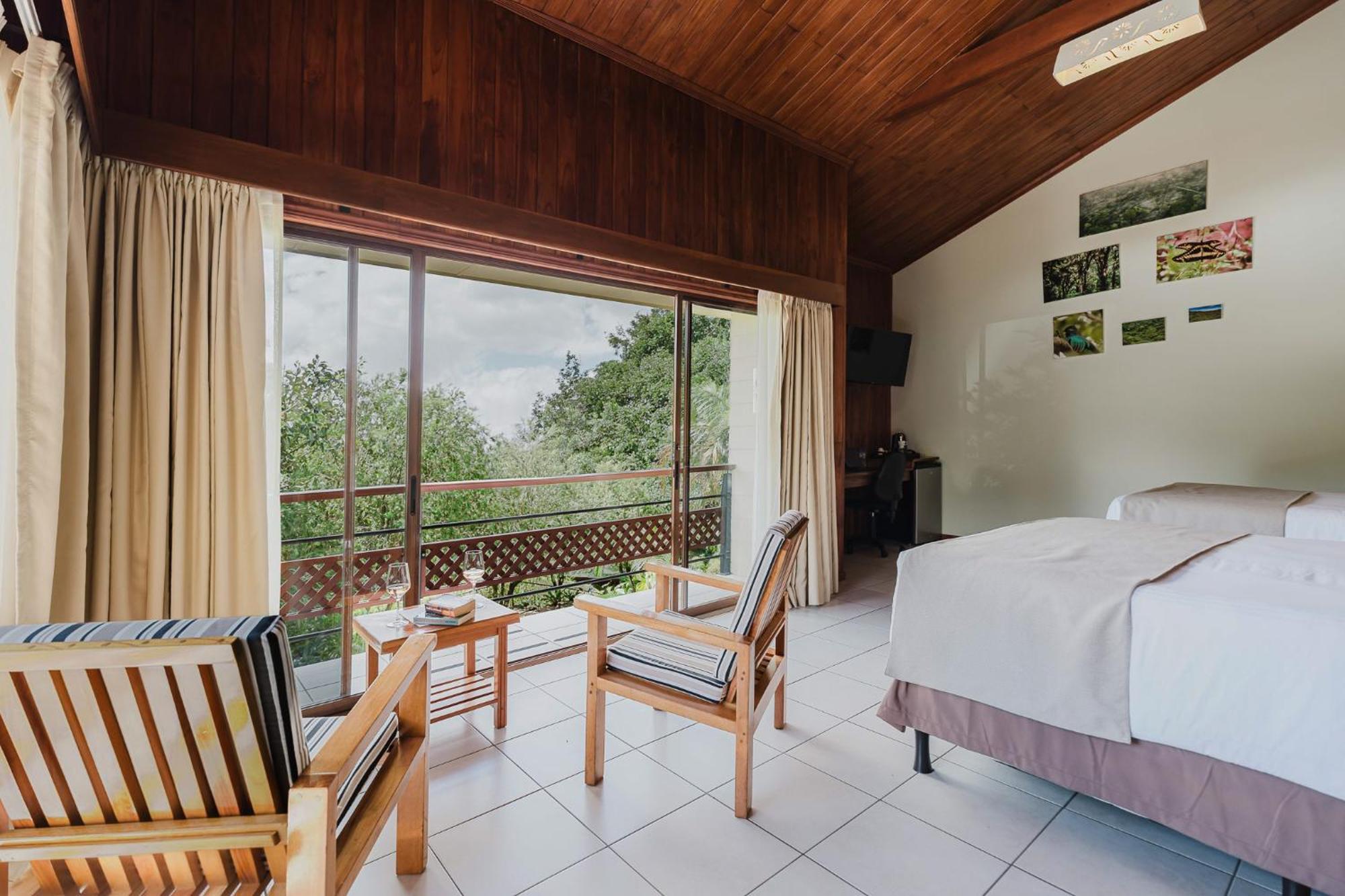 Ficus Sunset Suites Monteverde Exterior photo